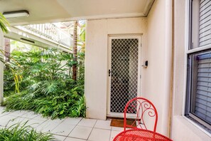 Exterior detail - Charming 2-Bedroom Holiday Retreat with Pool (Victor Harbor)