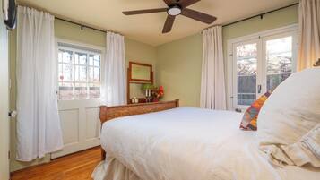 1 bedroom, iron/ironing board, travel cot, WiFi