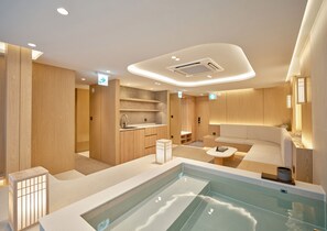 Bain à remous privé