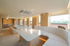 Grand Spa Suite | View from room - UH Suite The Coex (Seoul)