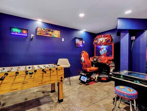 Spielezimmer
