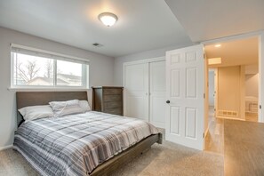 4 chambres, bureau, accès Internet, draps fournis