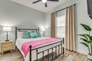 3 chambres, fer et planche à repasser, accès Internet, draps fournis