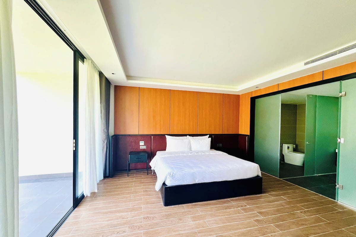 Executive Suite, Private Bathroom, Sea View