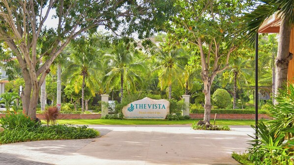 Fachada de la propiedad