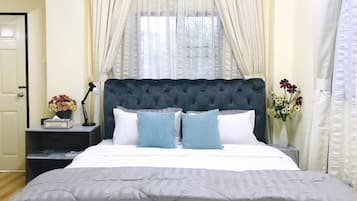 Habitación clásica, 1 cama King size, para no fumadores, baño privado | Escritorio, wifi gratis y ropa de cama