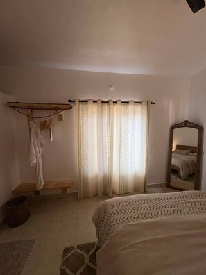 2 chambres, fer et planche à repasser, Wi-Fi, literie fournie