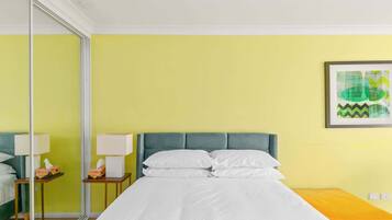 Iron/ironing board, WiFi, bed sheets