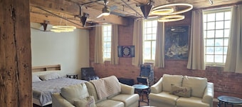 Detwah Downtown Studio Loft