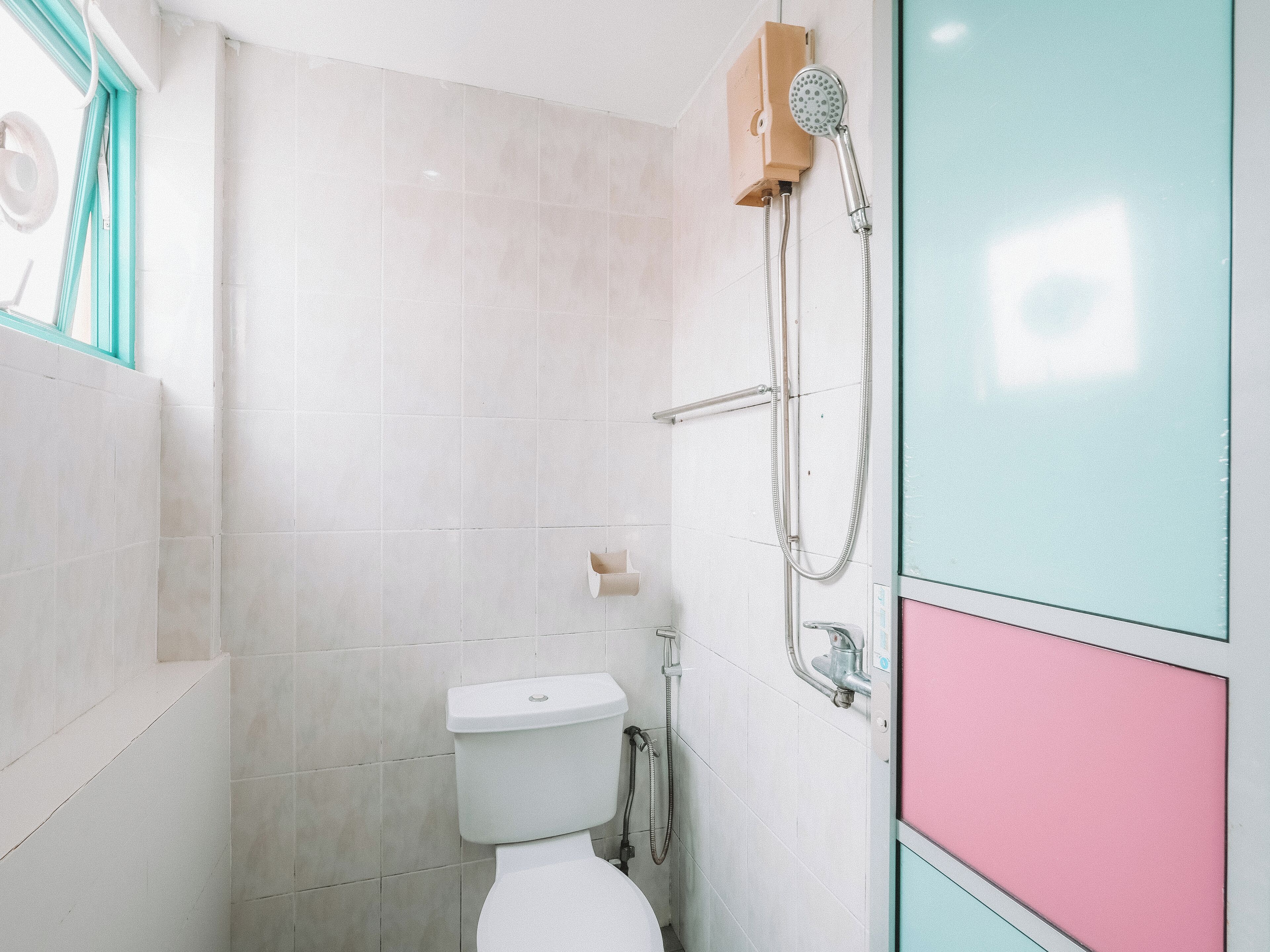 Deluxe-Doppel- oder -Zweibettzimmer, Stadtblick | Badezimmer | Dusche, Haartrockner, Handtücher, Seife