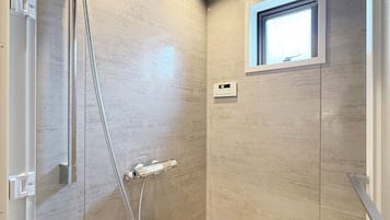Superior-huoneisto, tupakointi kielletty | Kylpyhuone | Tohvelit