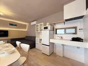 Superior Apartment, Non Smoking | Private kitchen