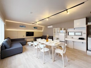Superior Apartment, Non Smoking | Living area