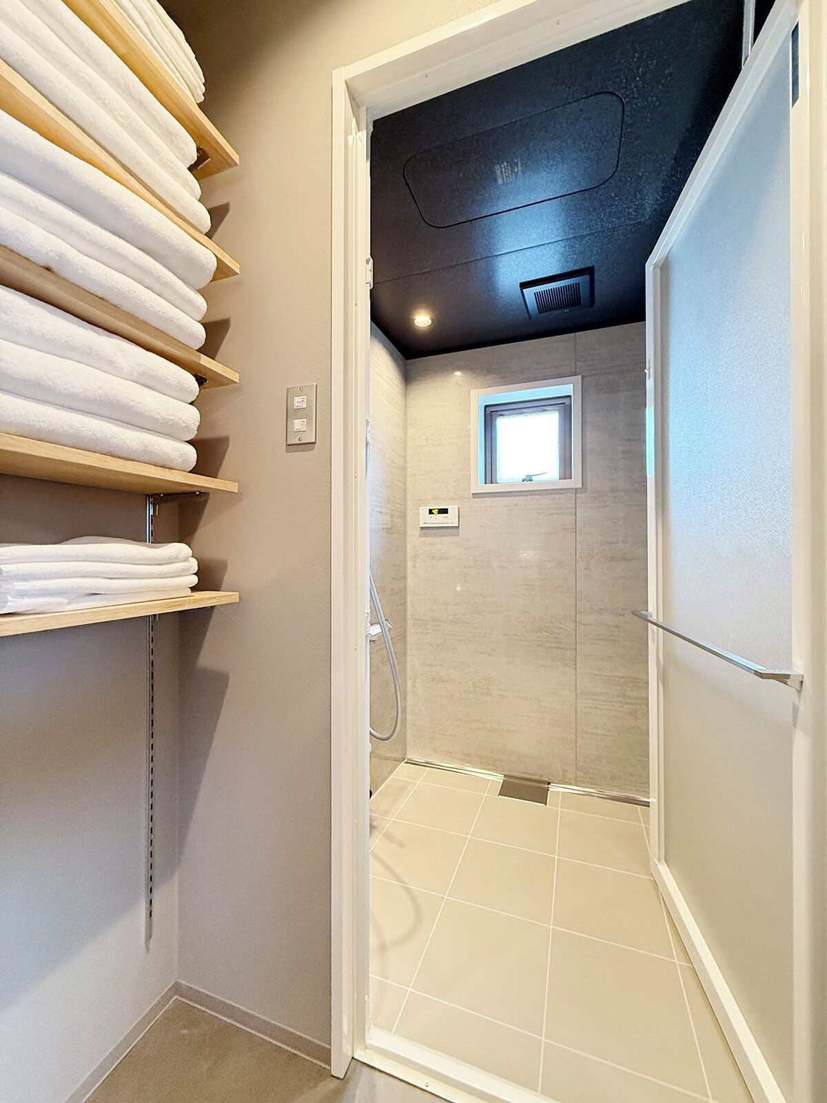 Superior Apartment, Non Smoking | Bathroom