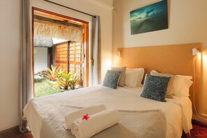 5 bedrooms, iron/ironing board, bed sheets - Samya, a luxury villa by the sea (Grand Baie)
