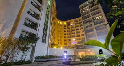 Siddha Xanadu,NewTown, Rajarhat,Near Kolkata Airport & CC2,, Guest Choice