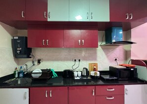 Fridge, microwave, stovetop, electric kettle