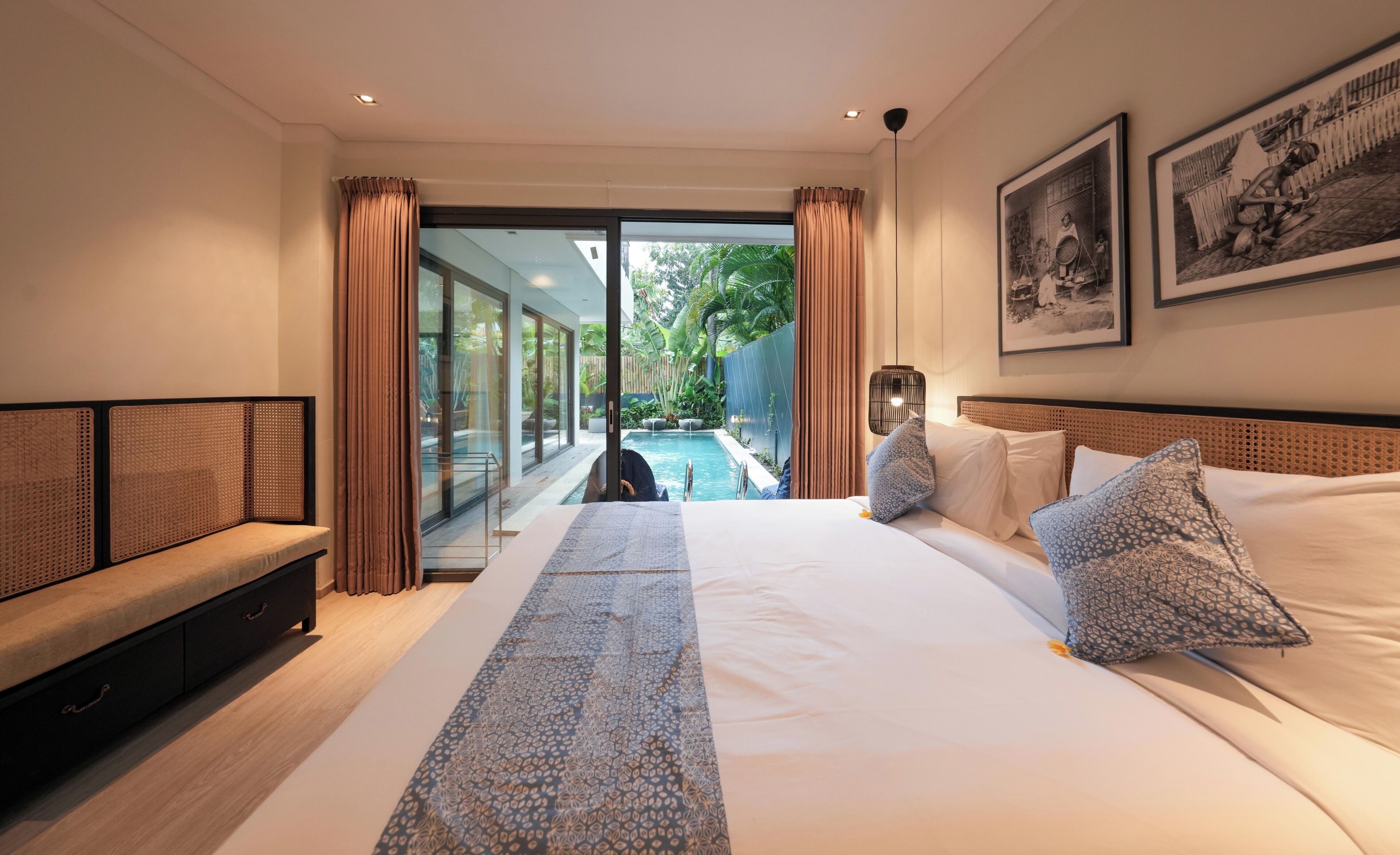 Deluxe Villa, Pool View | 4 bedrooms, in-room safe, desk, laptop workspace