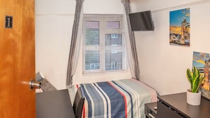 Shared Dormitory, 1 Bedroom, Smoking, Balcony