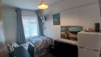 Shared Dormitory, 1 Bedroom, Smoking, Balcony | 4 bedrooms