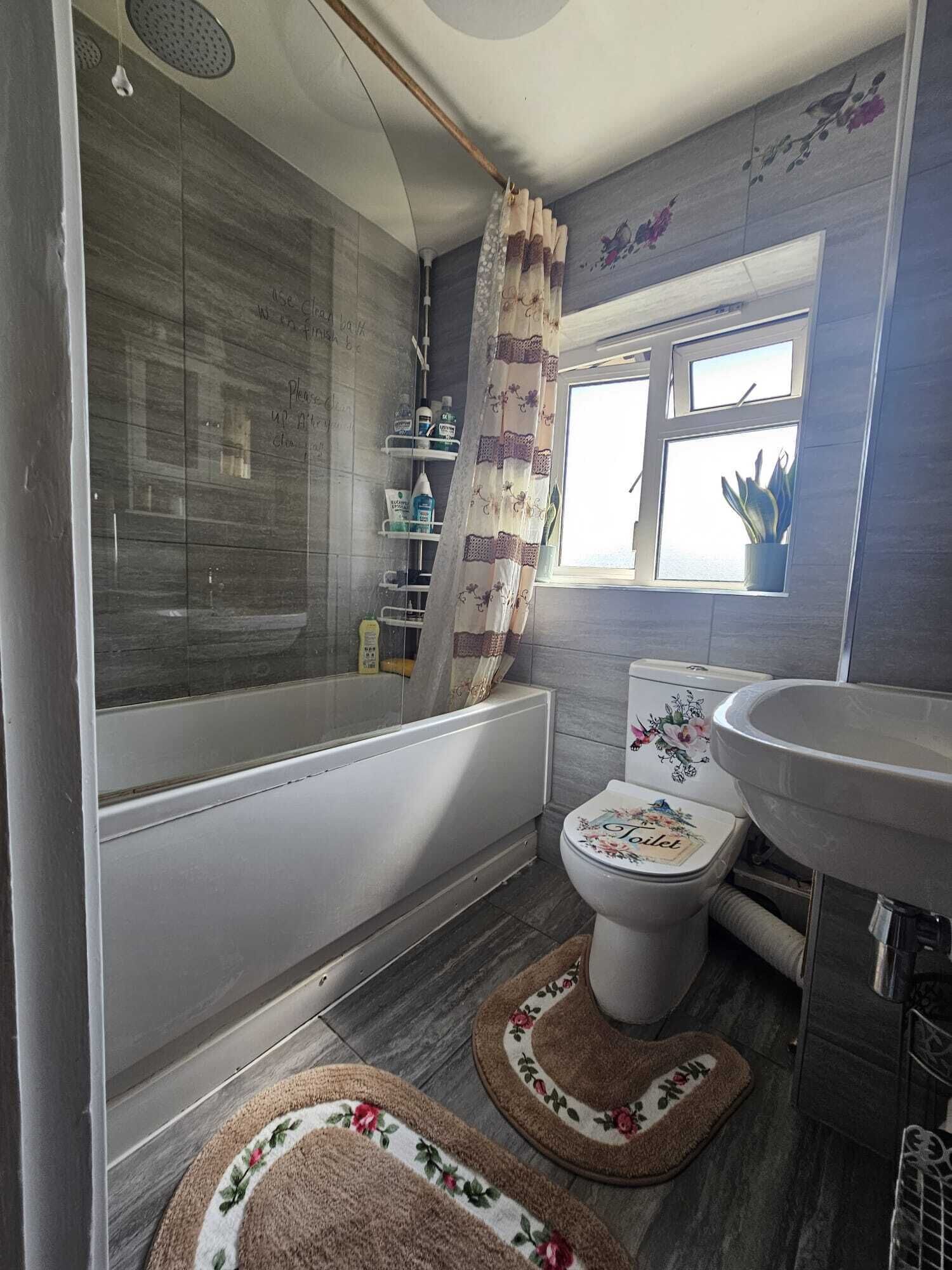 Shared Dormitory, 1 Bedroom, Smoking, Balcony | Bathroom