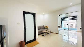 Căn hộ Deluxe | 1 phòng ngủ, bàn, truy cập Internet không dây miễn phí