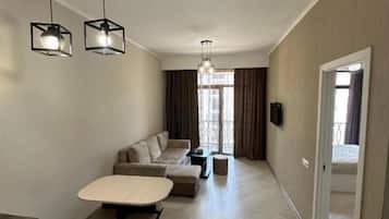 Signature Condo, 1 Queen Bed with Sofa bed, Kitchenette | Living room