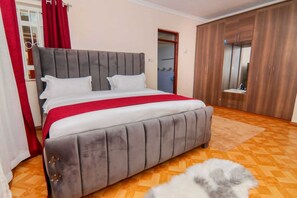 4 Schlafzimmer, Bügeleisen/Bügelbrett, kostenloses WLAN, Bettwäsche