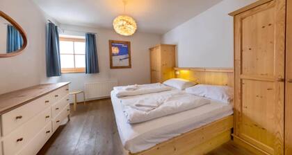 Premium Mountain Chalet for 10