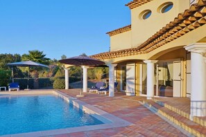Pool - Soleil des Adrets Comfortable holiday residence (Montauroux)