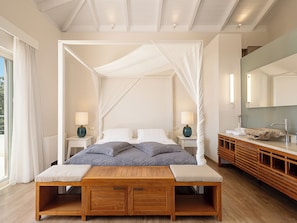 7 bedrooms, iron/ironing board, free WiFi, bed sheets