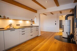 冰箱、烤箱、炉灶、洗碗机