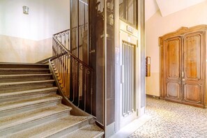 Interior - GuestHost - Porta Susa Apartment (Torino)