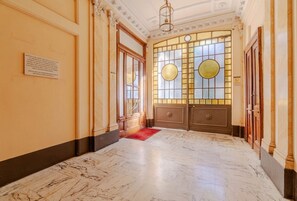 Interior - GuestHost - Porta Susa Apartment (Torino)
