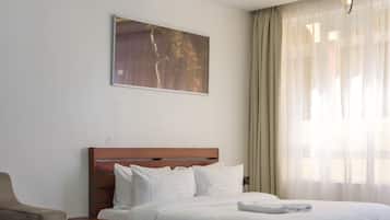 1 chambre, fer et planche Ă repasser, Wi-Fi gratuit, draps fournis