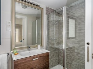 House, 4 Bedrooms, Terrace | Bathroom - Global Canada del Tesoro 6297 (Málaga)