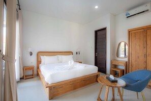 Villa, 4 Bedrooms, Pool View