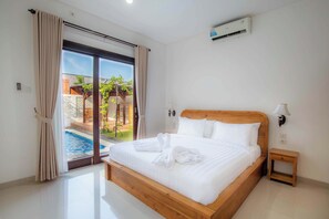 Villa, 4 habitaciones, vista a la alberca | Baño | Pantuflas