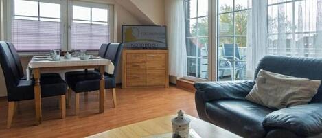 Smart TV, DVD player