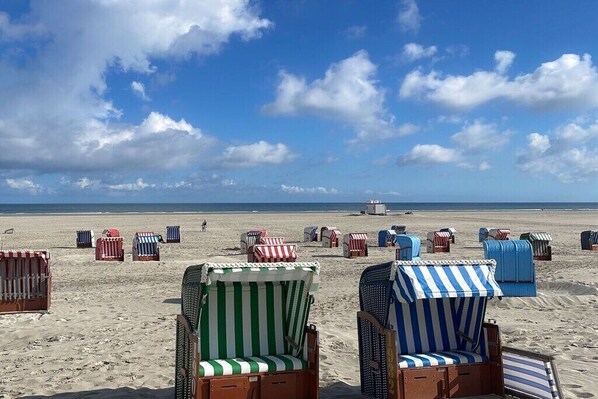 On the beach - MeerZeit on Juist Comfortable holiday residence (Juist)