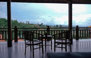 Family Villa, Balcony, Mountain View