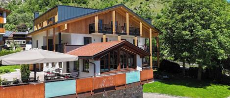 Façade de lâhĂ©bergement