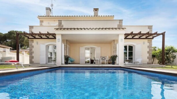 Pool - Global Feng Shui - By Global Rental Holidays 7129 (L'Escala)