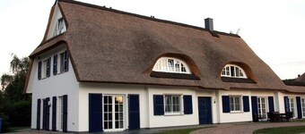 DUXCAAR / La Mer Comfortable holiday residence