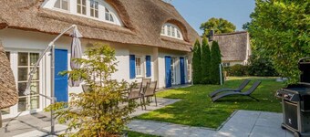 DUXCAAR / La Mer Comfortable holiday residence