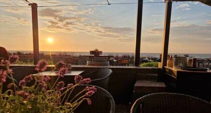 ToNi"s Strandbude Comfortable holiday residence