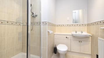 Comfort Apartment, City View | Bathroom
