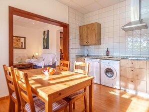 House, 3 Bedrooms, Terrace | Dining