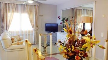 Villa, Multiple Bedrooms | Living area