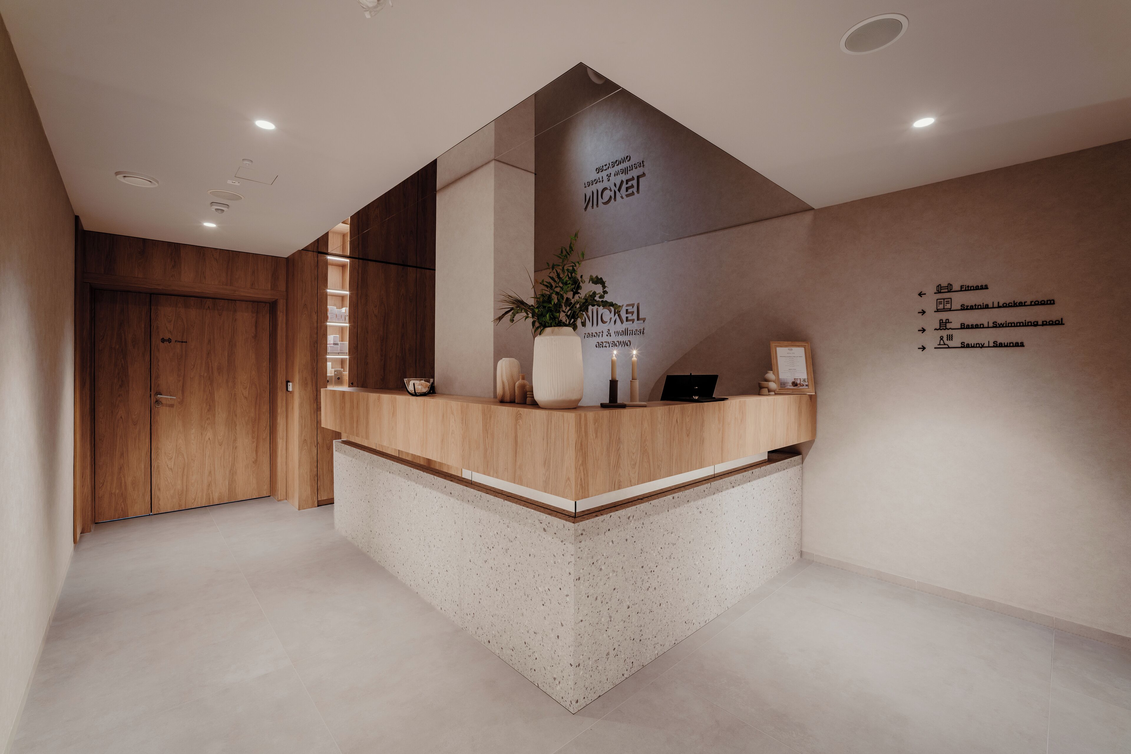 Body treatments, hydrotherapy, aromatherapy, hot stone massages